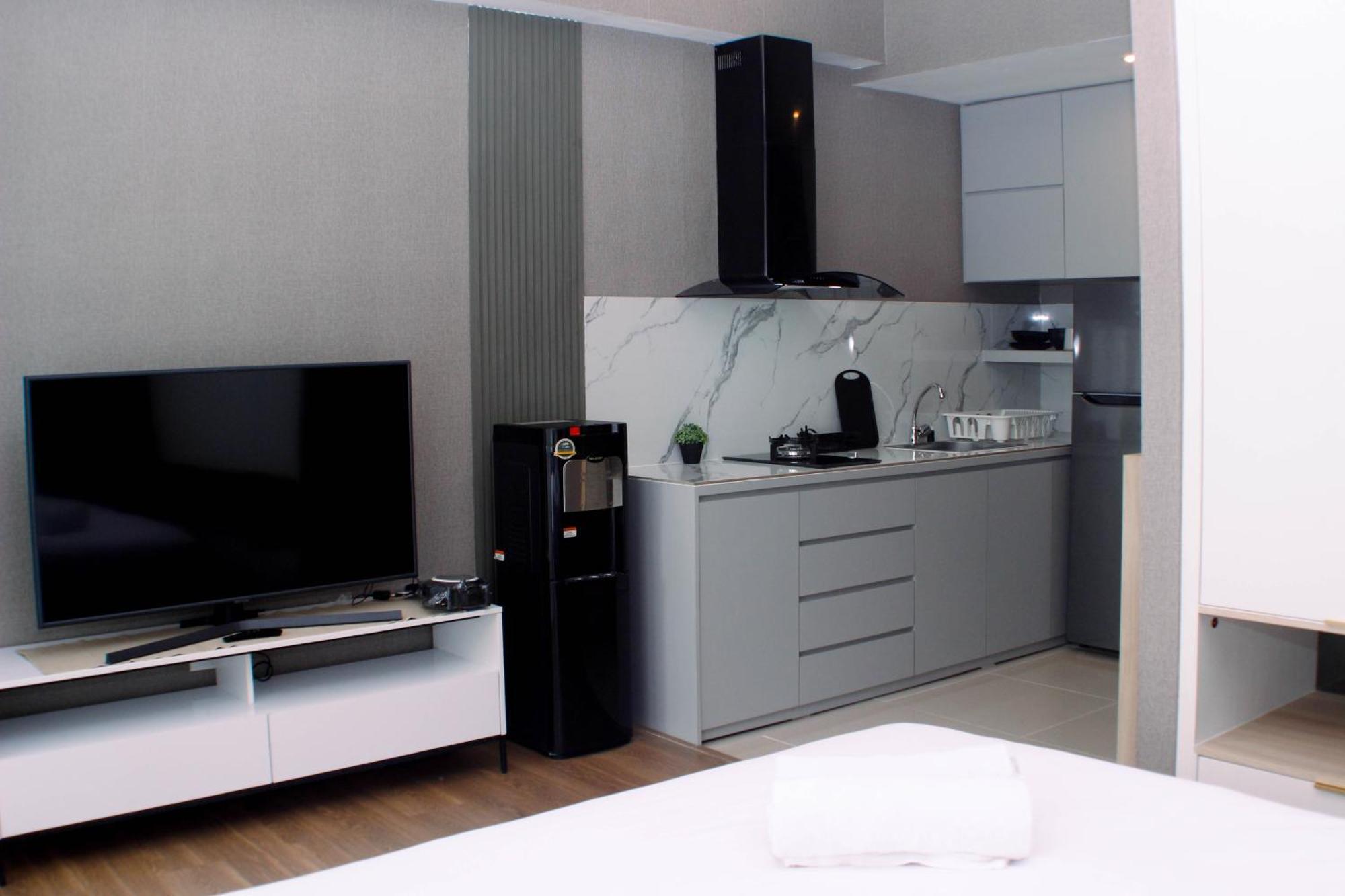 Modern Look And Restful At 32th Floor Vasanta Innopark By Travelio Bekasi