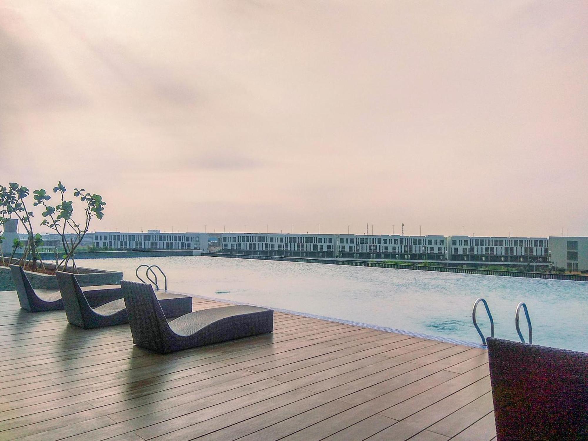 Apartemen Modern Look And Restful At 32th Floor Vasanta Innopark By Travelio
